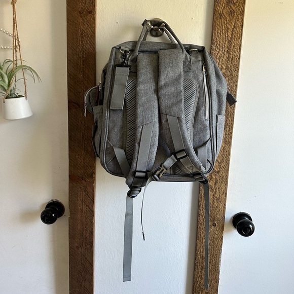 Boutique Large Diaper Bag, Backpack, Bassinet, Tech Charging Station all in one - Picture 4 of 16